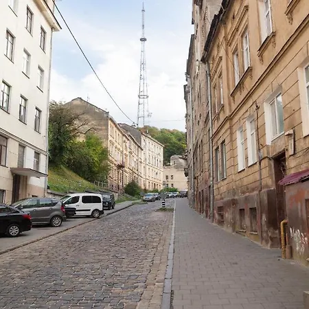 Апартаменти Center *